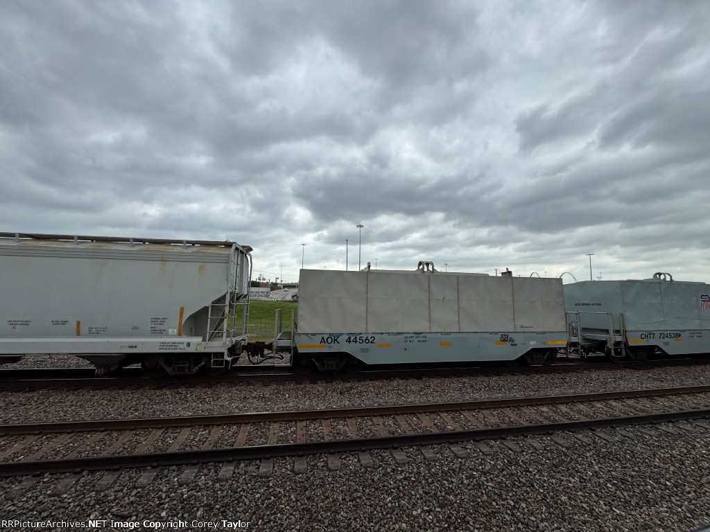 AOK 44562